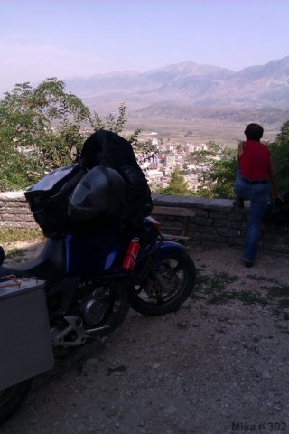 Albánií křížem krážem